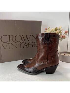 Crown Vintage Izzie Leather Blend Western Boots Brown Snip Toe Women 6 M NWB